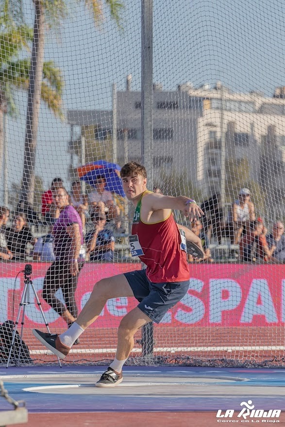 Competición de atletismo en el Memorial Antonio Moreno
