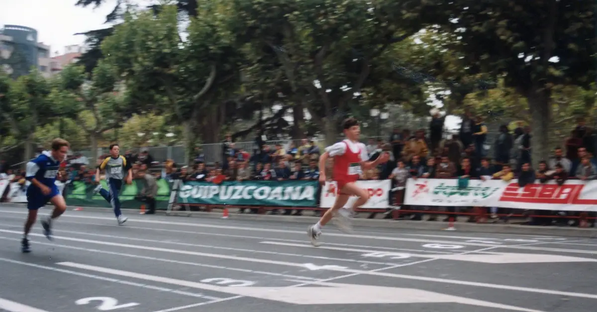 3ª-1998 Llegada de una serie semifinal