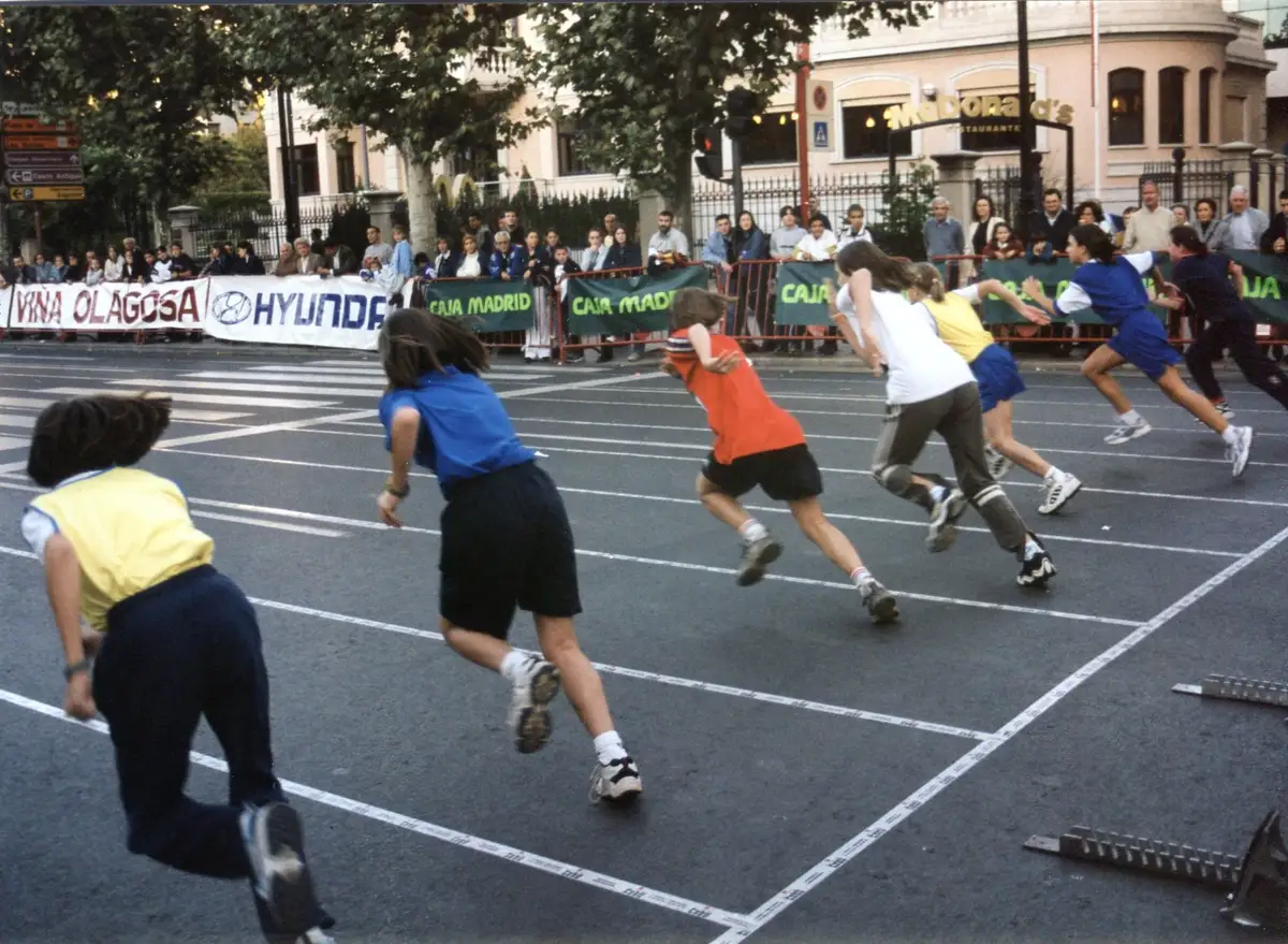 5ª-2000 Salida de una serie demifinal